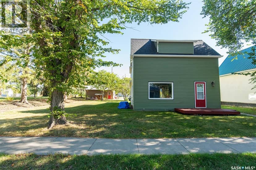 308 2nd STREET E, Wynyard, photo 2
