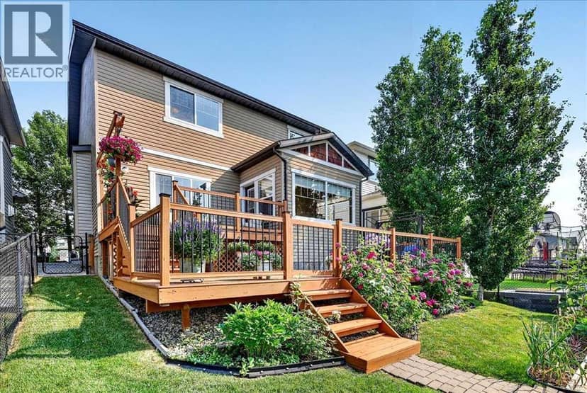 277 Evermeadow Avenue SW — photo 11 of 40