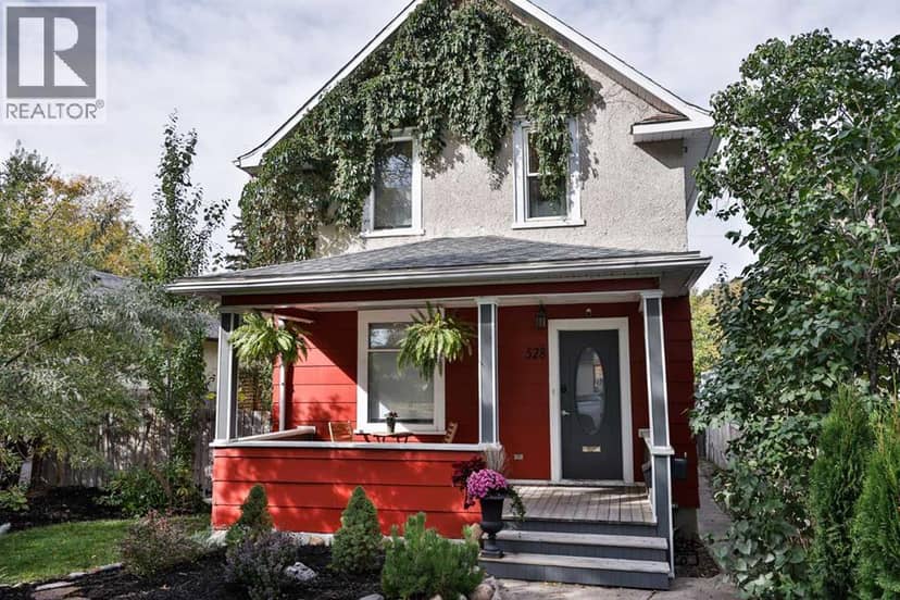 528 12C Street N, Lethbridge, photo 2