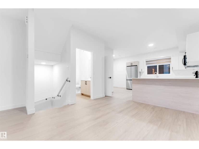 #56 18110 28 AV SW — photo 17 of 40