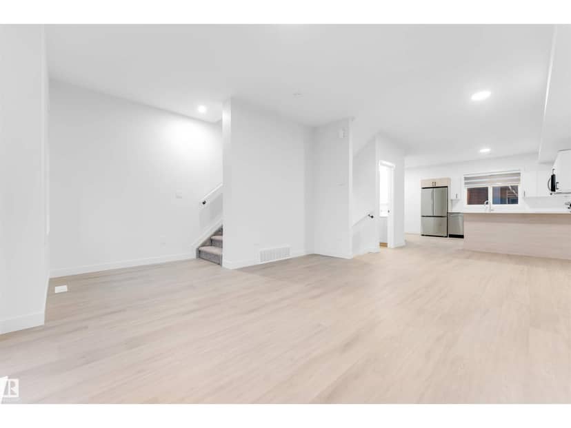 #56 18110 28 AV SW — photo 20 of 40