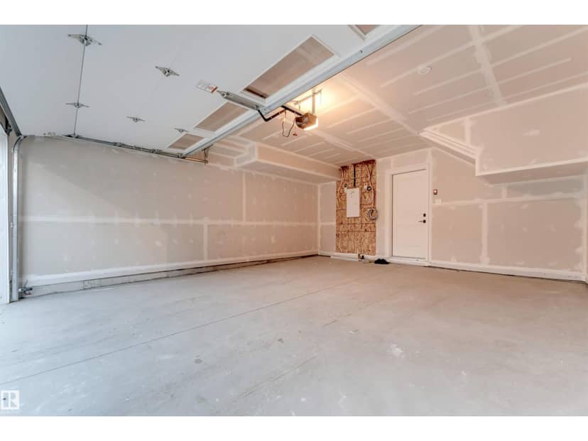#56 18110 28 AV SW — photo 33 of 40