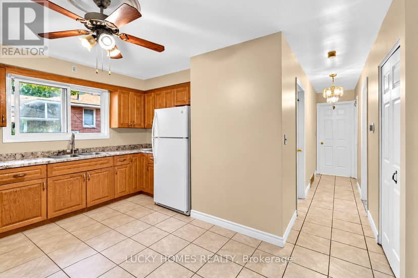 3061 Lloyd George Boulevard — photo 17 of 40