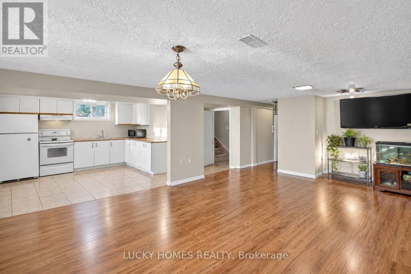 3061 Lloyd George Boulevard — photo 37 of 40