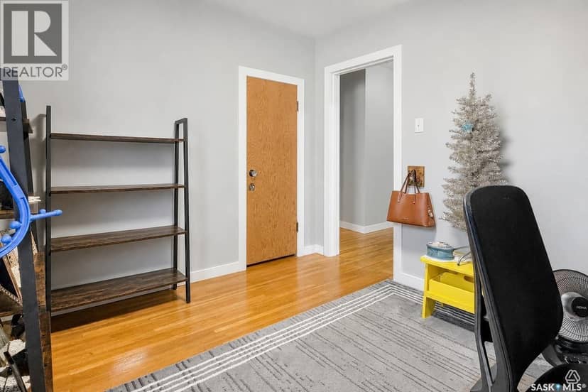 720 6th AVENUE NE — photo 16 of 40