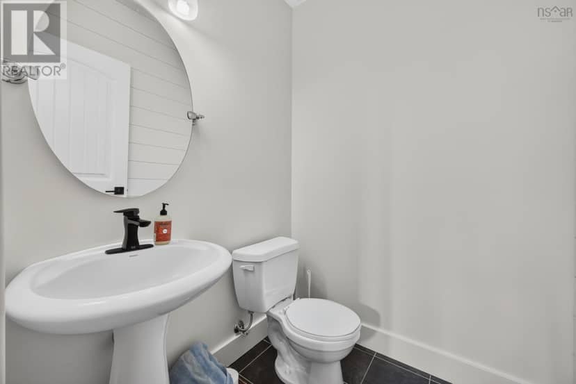 118 EDGEHILL Drive — photo 36 of 40