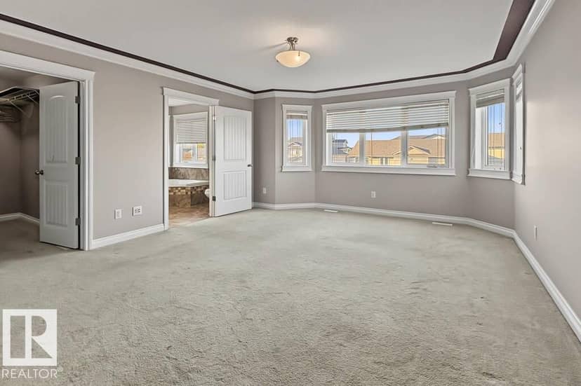 3808 45 AV — photo 12 of 23