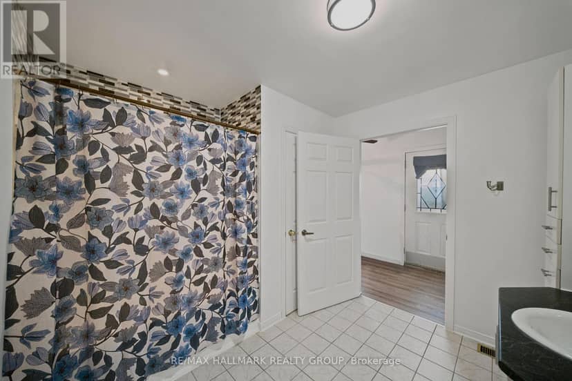 312 Dufferin Street — photo 19 of 40