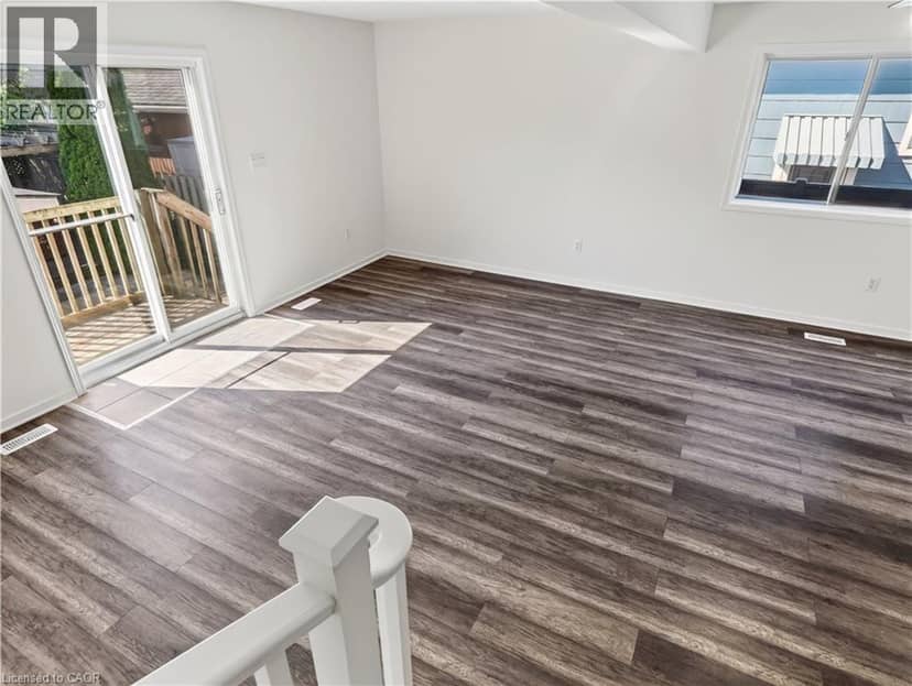 211 MORTON Street — photo 28 of 40