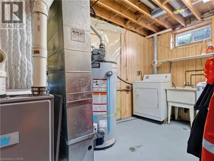 211 MORTON Street — photo 35 of 40