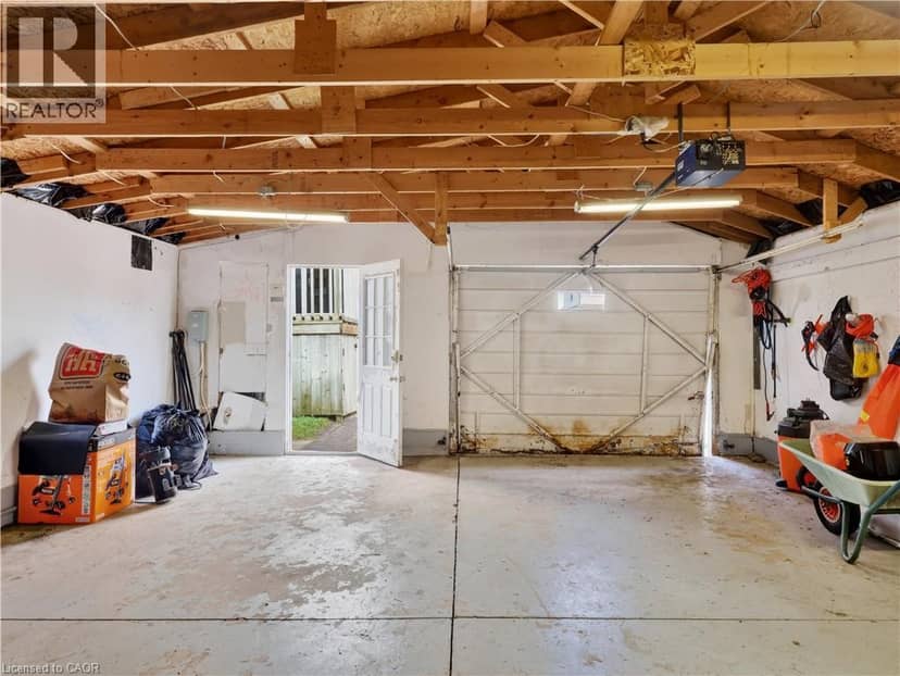211 MORTON Street — photo 38 of 40