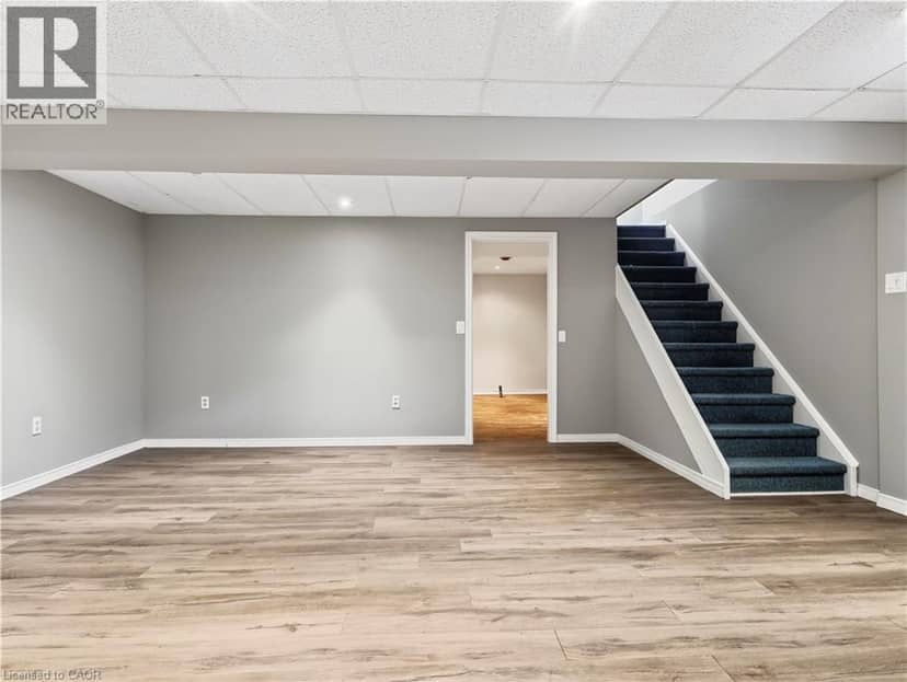211 MORTON Street — photo 31 of 40