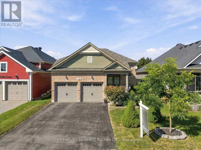 111 White Drive, Port Hope