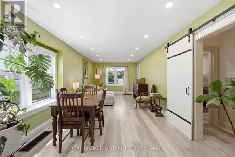 218 Lake Street — photo 16 of 32