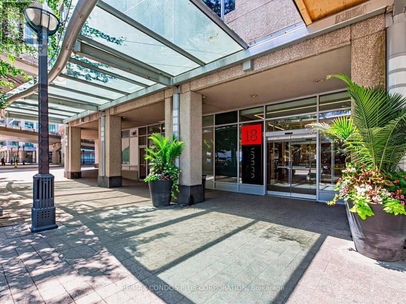 1012 - 18 Yonge Street, Toronto, photo 2