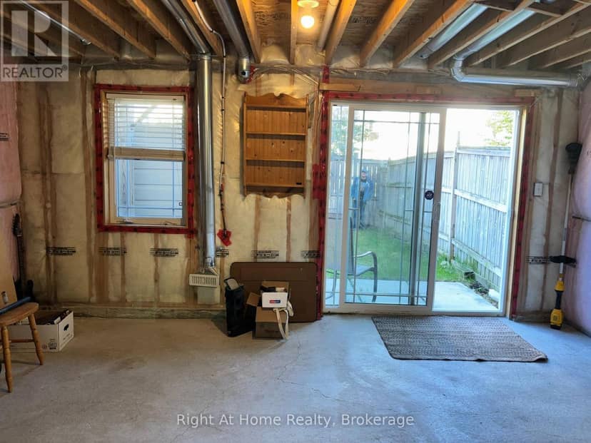 19 - 23 Connell Lane — photo 24 of 25