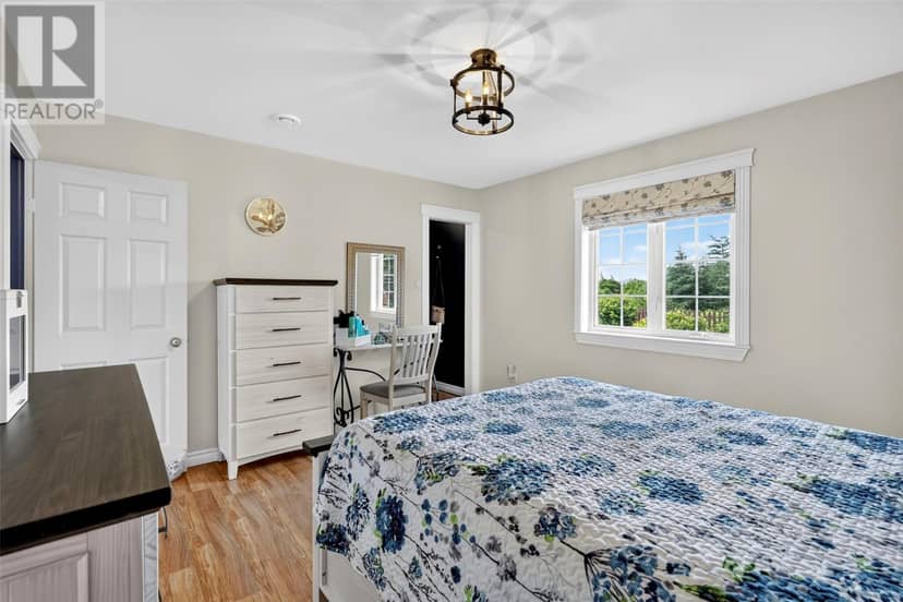 21 - 23 Bishops Road — photo 17 of 40