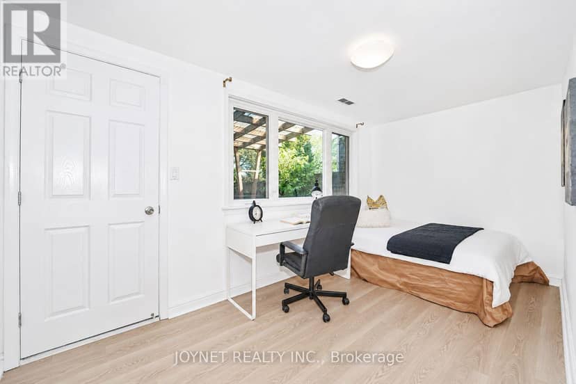 42 Brucedale Crescent — photo 9 of 40