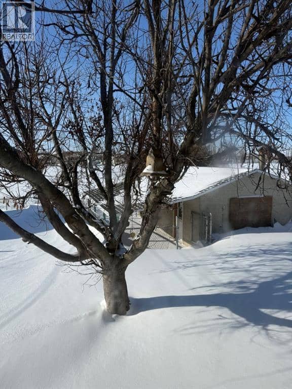 10140 105 Street — photo 16 of 17