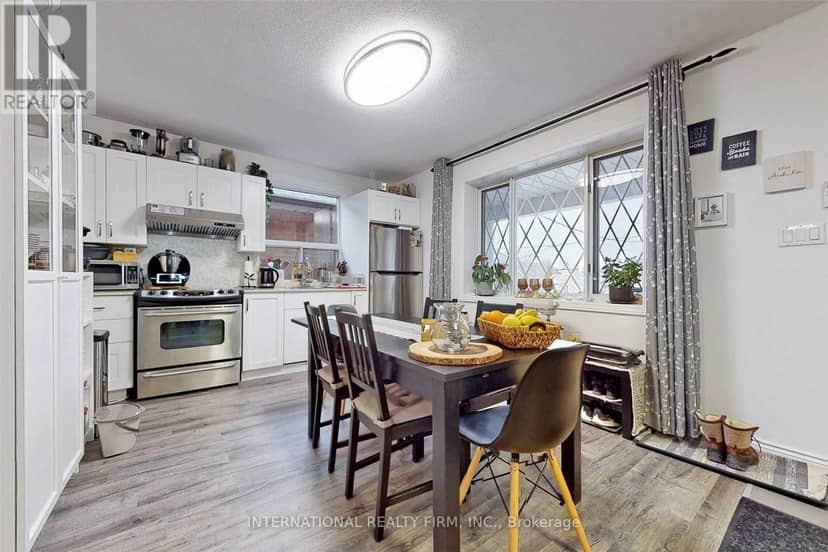 297 Gilbert Avenue, Toronto, photo 6