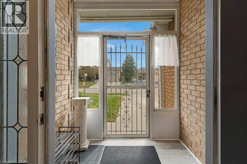 94 DAWN Crescent, Cambridge, photo 3