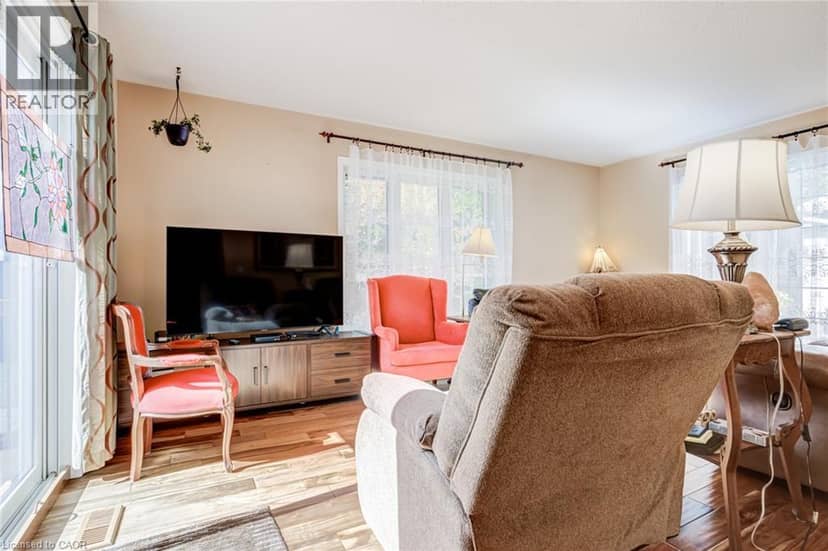 52 PINE RIDGE Road — photo 11 of 39