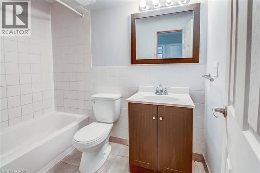 105 DIXON Street — photo 10 of 40