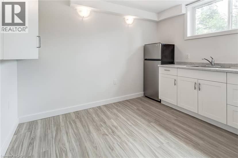 105 DIXON Street — photo 15 of 40