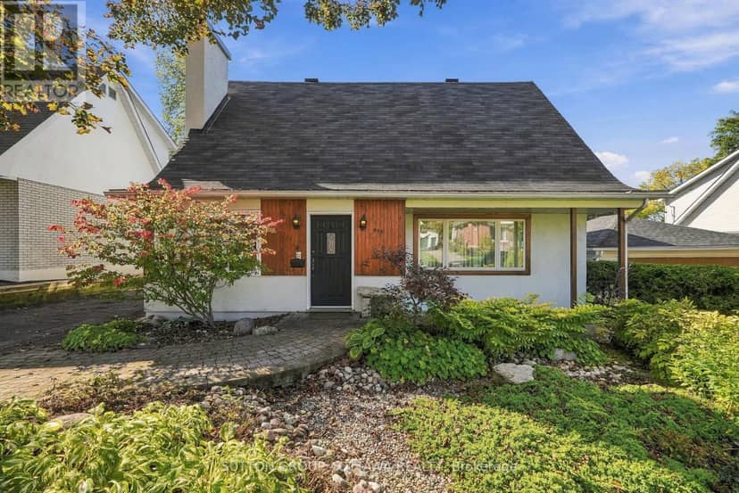 556 Westminster Avenue NW, Ottawa, photo 4