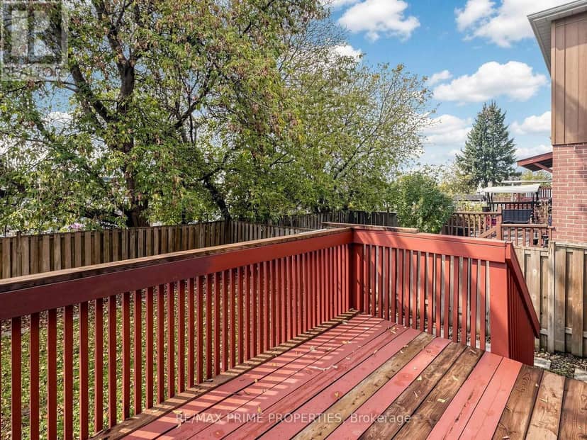 1629 Marshcourt Drive — photo 31 of 35