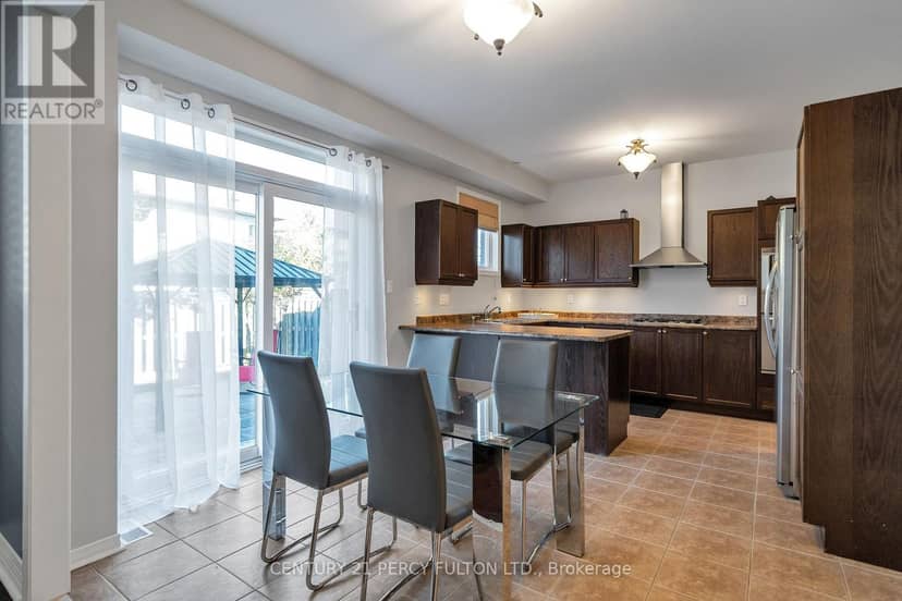24 Cragg Crescent — photo 12 of 28
