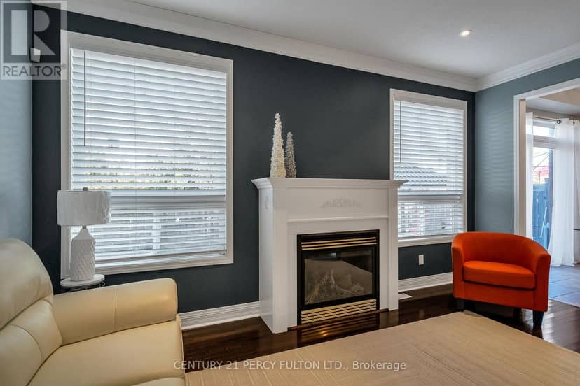 24 Cragg Crescent — photo 14 of 28