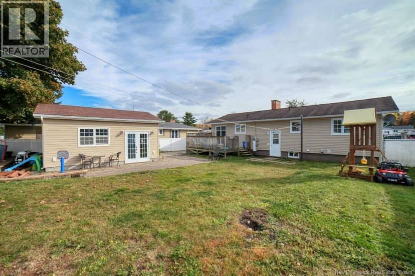 1140 Centennial, Bathurst, photo 3