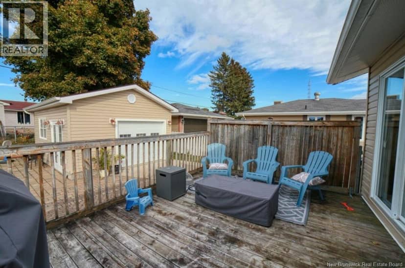 1140 Centennial, Bathurst, photo 4