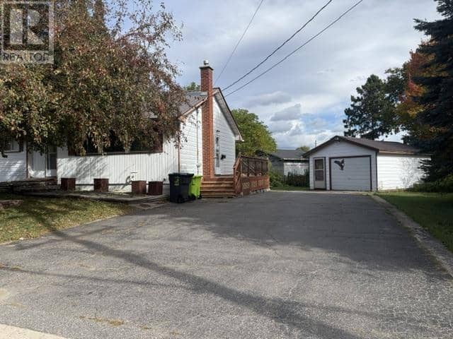 428 Boundary RD — photo 2 of 26