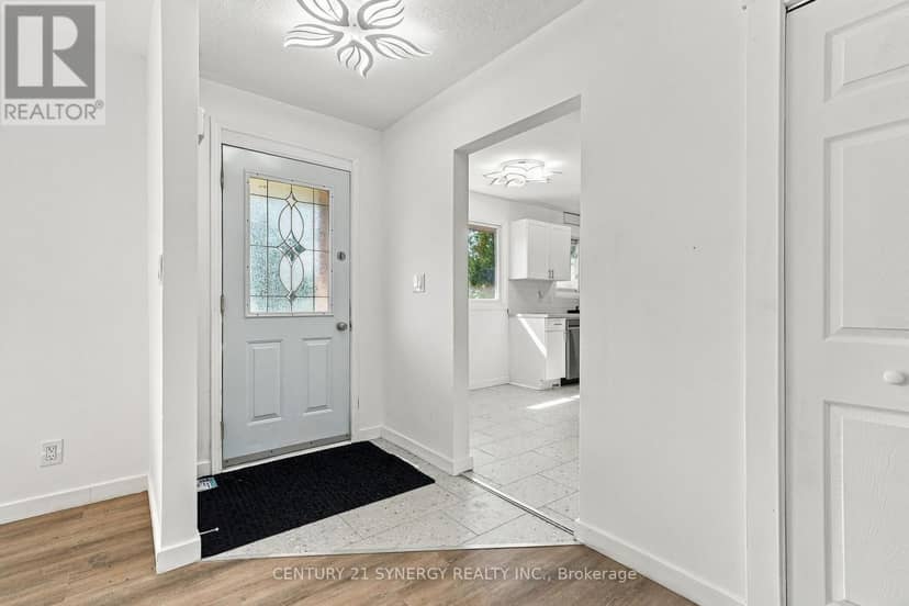 696 Whites Road — photo 5 of 40