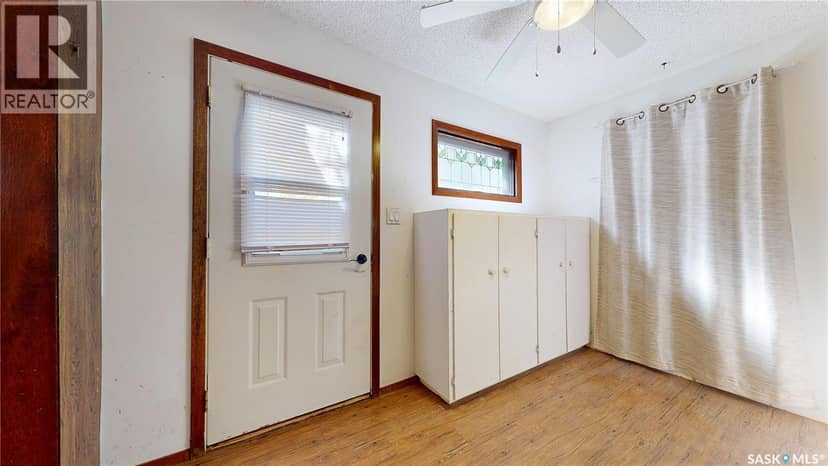 130 Maple AVENUE N — photo 16 of 40