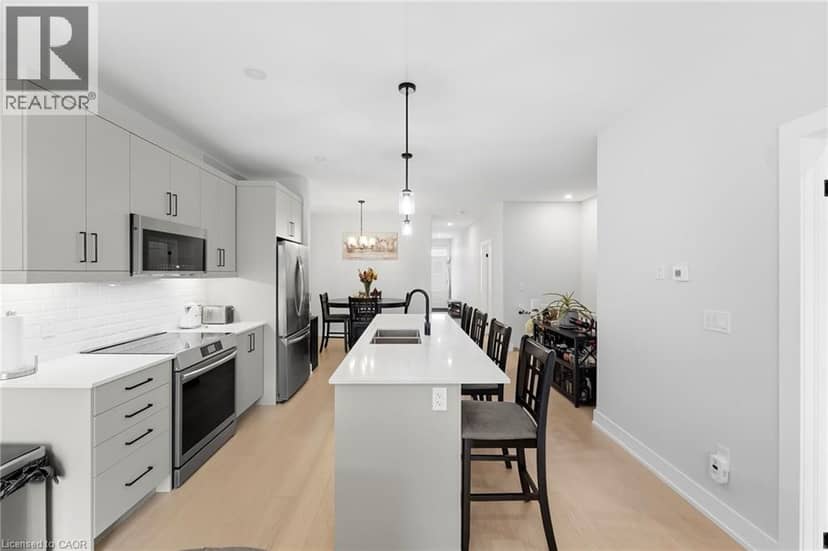 226 LAFAYETTE Street E — photo 9 of 31