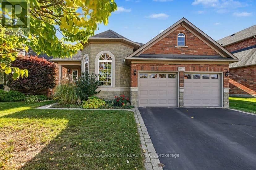 172 Valmont Court, Hamilton, photo 2