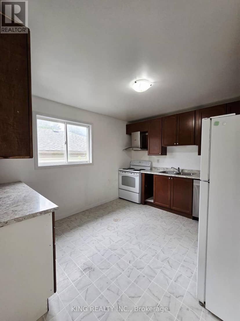 322 Fleming Drive, London East, photo 4