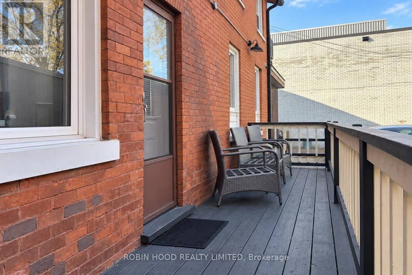 322 Lyon Street N — photo 25 of 32