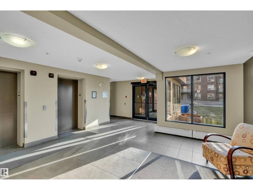 #305 13907 136 ST NW, Edmonton, photo 4