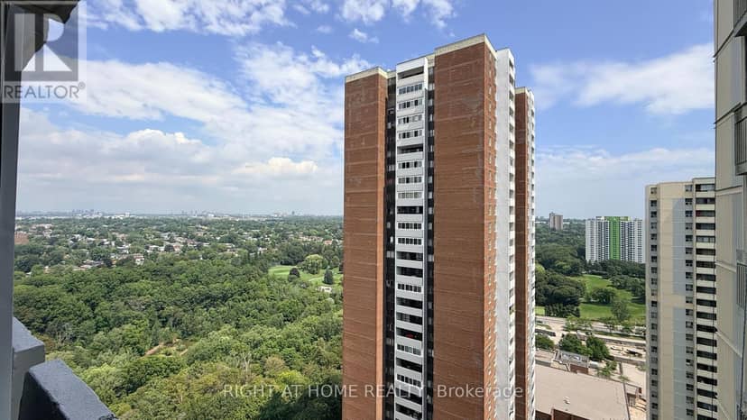 2819 - 1 Massey Square — photo 9 of 18