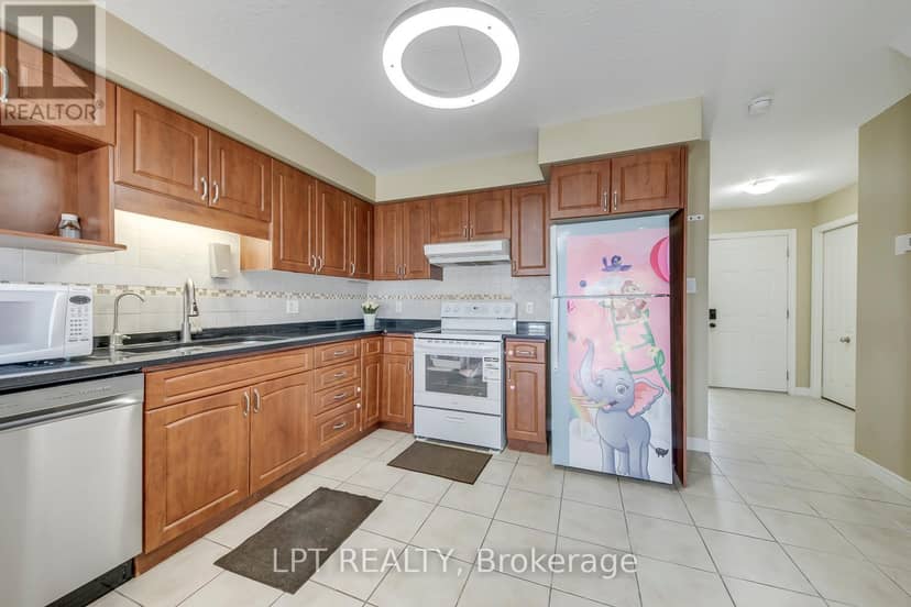6 - 10 Fallowfield Drive — photo 10 of 40