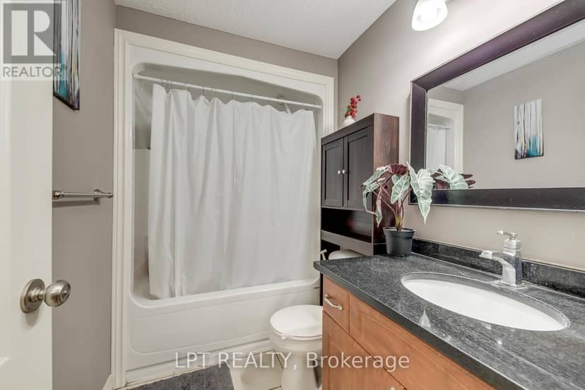 6 - 10 Fallowfield Drive — photo 31 of 40