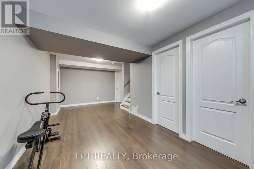 6 - 10 Fallowfield Drive — photo 36 of 40