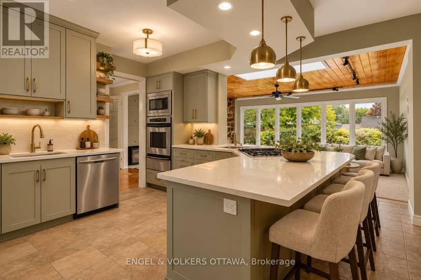 2713 Dupont Street — photo 16 of 40