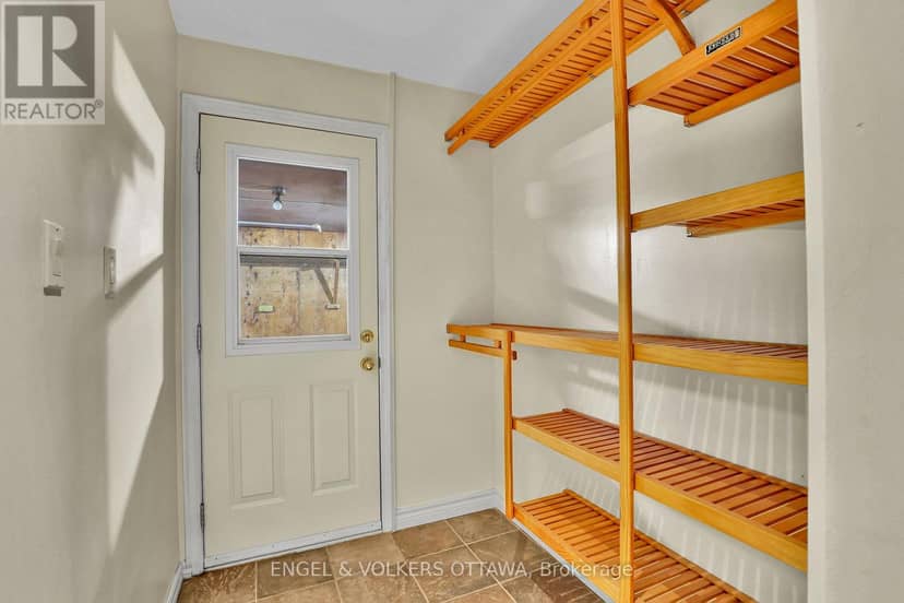 2713 Dupont Street — photo 30 of 40