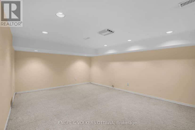 2713 Dupont Street — photo 35 of 40