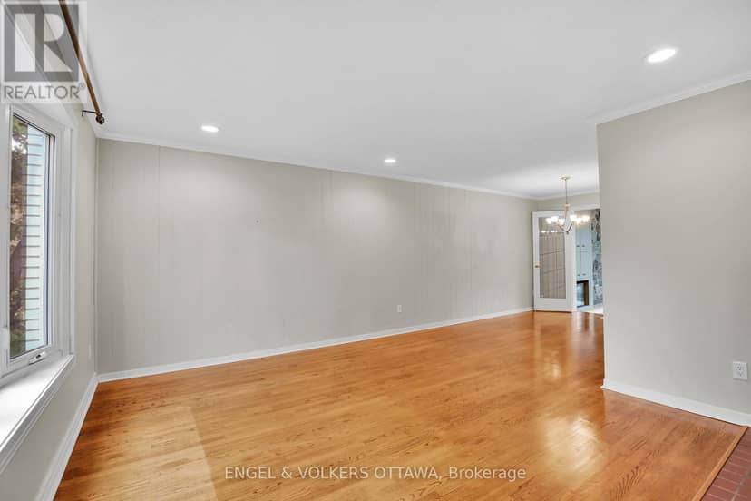 2713 Dupont Street, Ottawa, photo 4